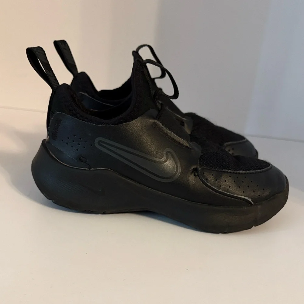 Nike Flex Runner 3 Sneakers Boys Size 11 / 11c